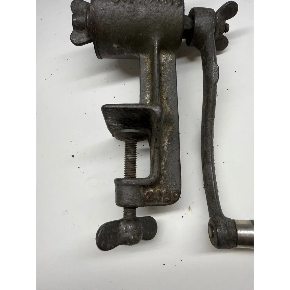 Antique Griswold Mfg Co Cast Iron Meat Grinder Hand Crank Wood Handle Erie PA